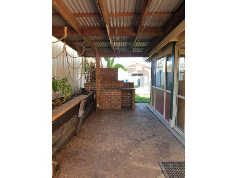 2 Redman Road, Medowie NSW 2318