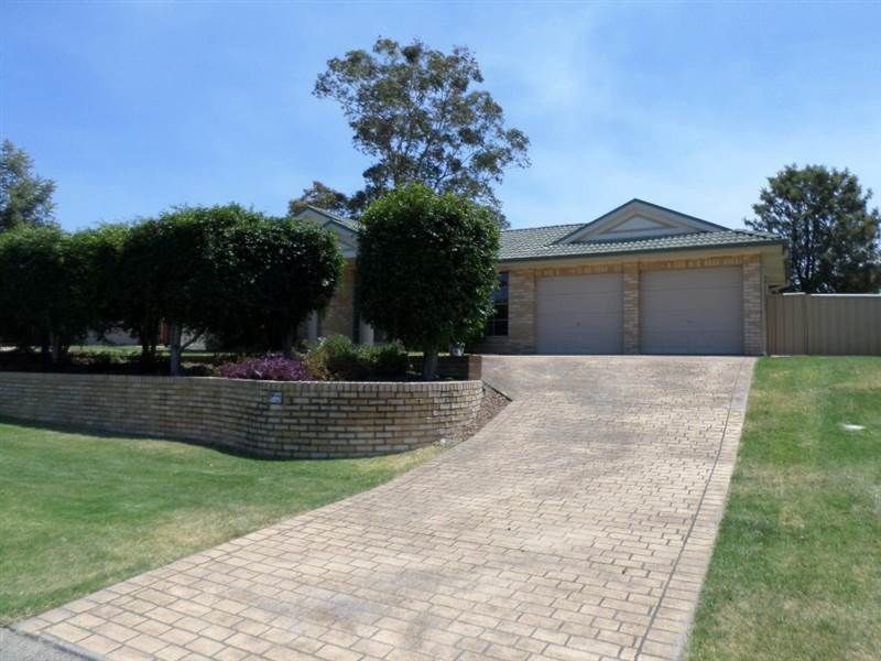 14 Acer Terrace, Thornton NSW 2322
