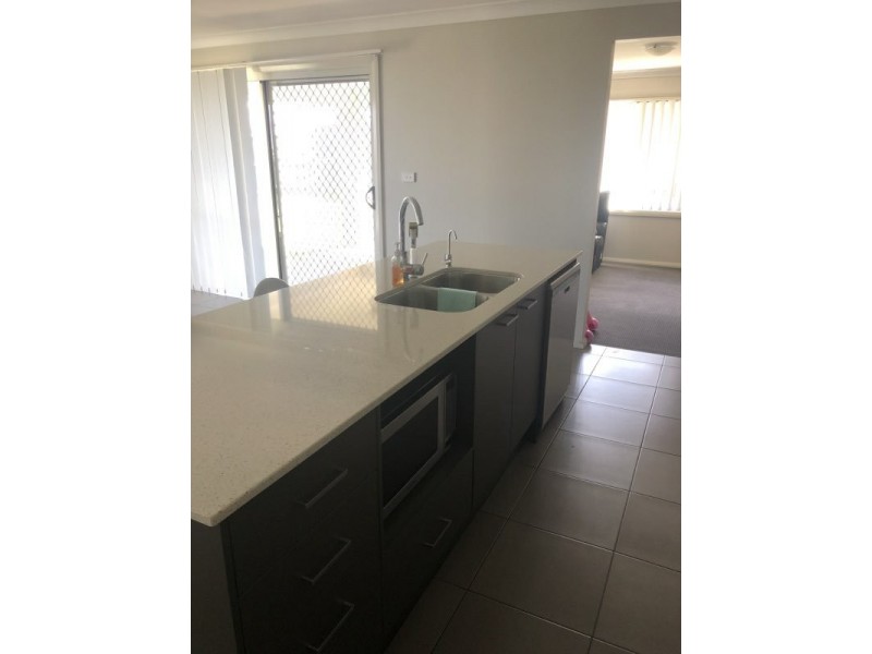 89 McKeachie Drive, Aberglasslyn NSW 2320