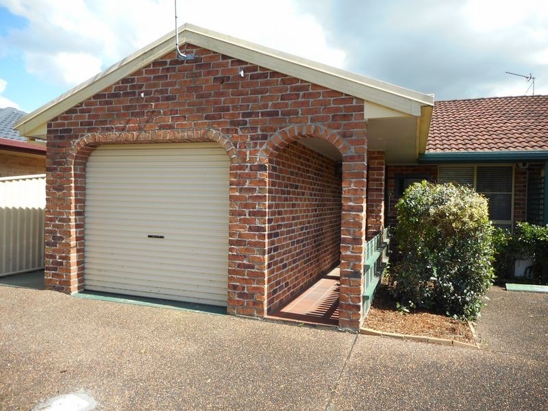 1/54 Benjamin Lee Drive, Raymond Terrace NSW 2324