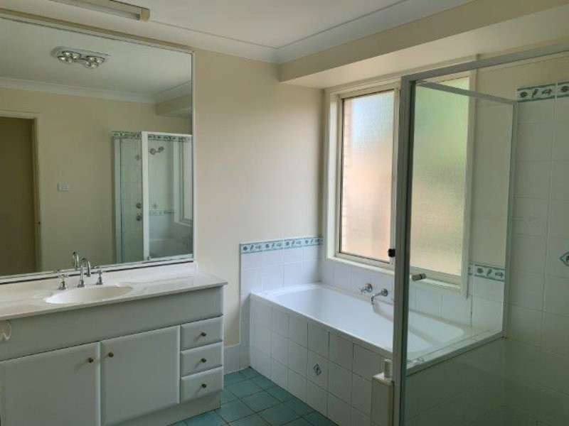 6 Warabi Close, Medowie NSW 2318