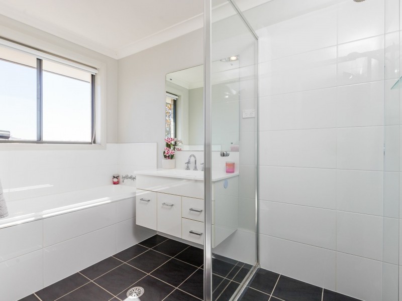 51 Beaton Avenue, Raymond Terrace NSW 2324