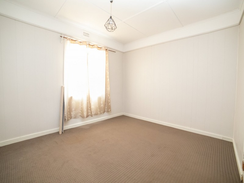 2 George Booth Drive, Seahampton NSW 2286