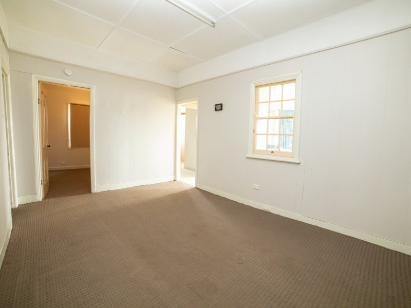 2 George Booth Drive, Seahampton NSW 2286