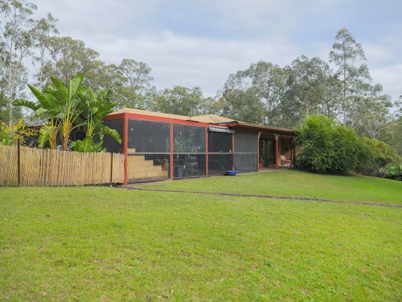 213 Six Mile Road, Eagleton NSW 2324