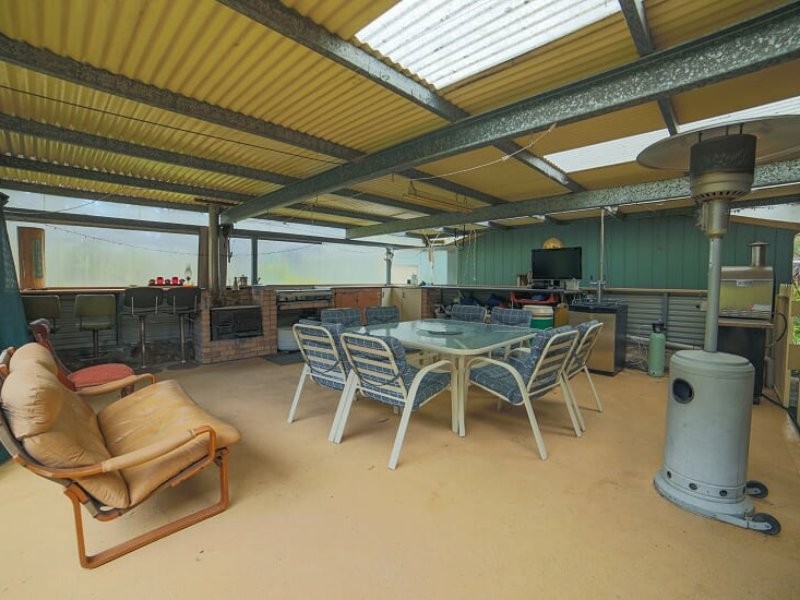 213 Six Mile Road, Eagleton NSW 2324