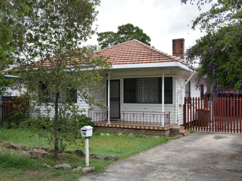 13 Elkin Avenue, Heatherbrae NSW 2324