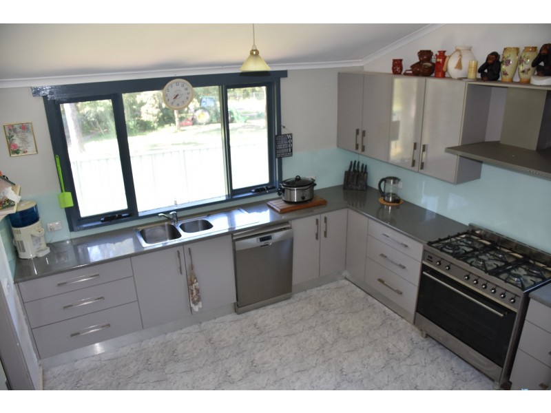 61 Clyde Circuit, Raymond Terrace NSW 2324