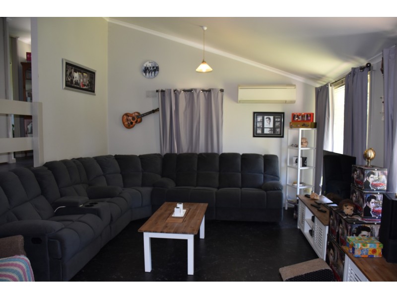 61 Clyde Circuit, Raymond Terrace NSW 2324