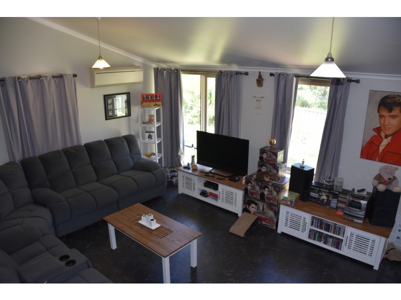61 Clyde Circuit, Raymond Terrace NSW 2324