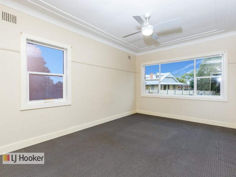 8 Kia-Ora Street, Raymond Terrace NSW 2324