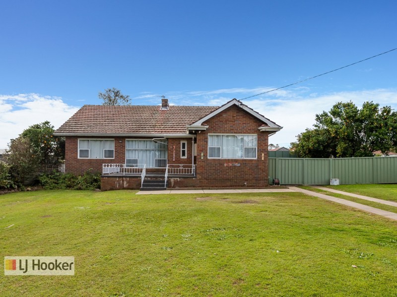 8 Kia-Ora Street, Raymond Terrace NSW 2324