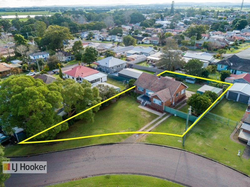 8 Kia-Ora Street, Raymond Terrace NSW 2324