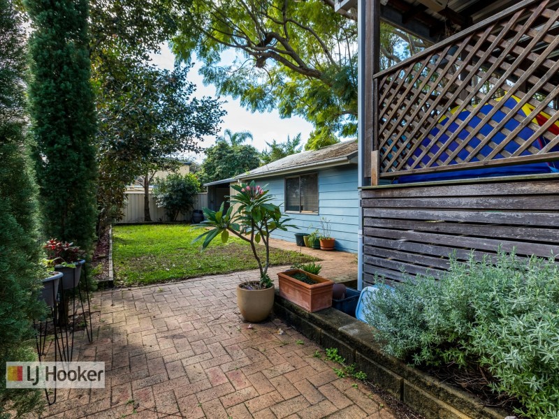 12 Crown Street, Stockton NSW 2295