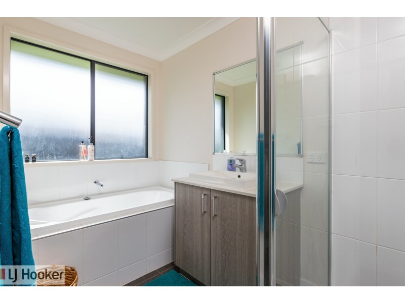 115 Sunningdale Circuit, Medowie NSW 2318