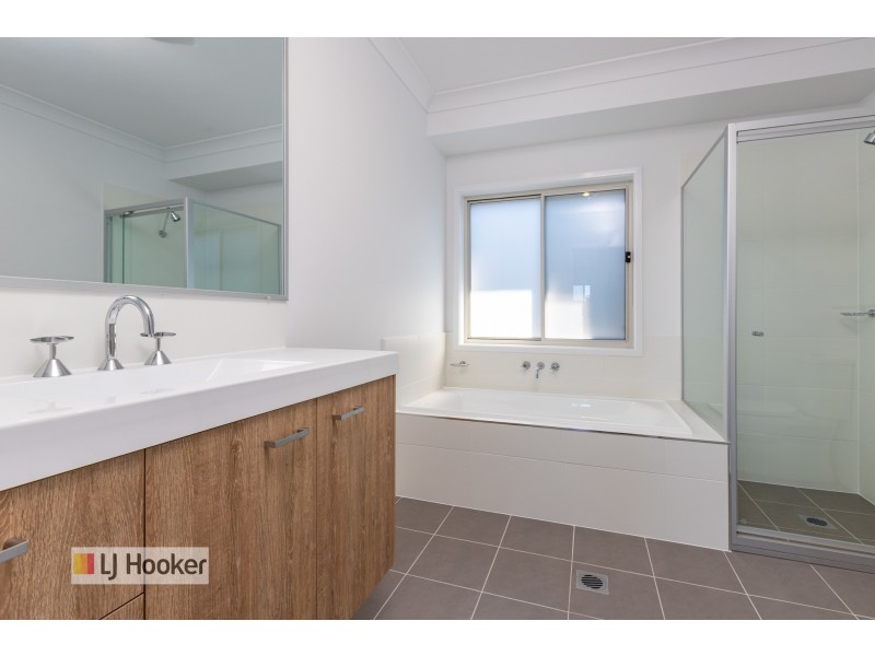 17 Mayo Crescent, Chisholm NSW 2322