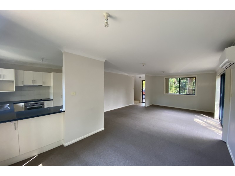 1/18 Oak Circuit, Raymond Terrace NSW 2324