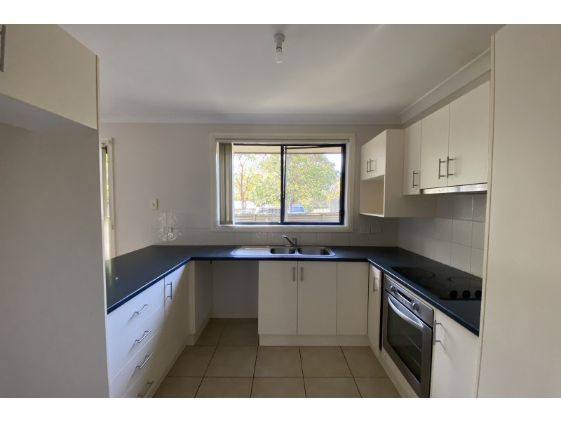 1/18 Oak Circuit, Raymond Terrace NSW 2324