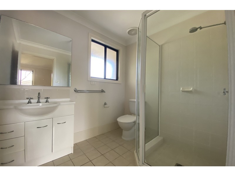 1/18 Oak Circuit, Raymond Terrace NSW 2324