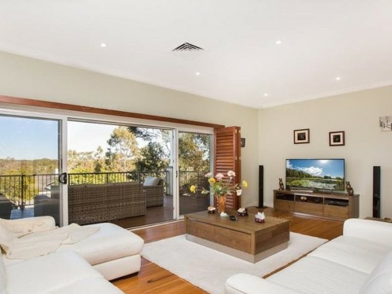 2 Pinehurst Way, Medowie NSW 2318