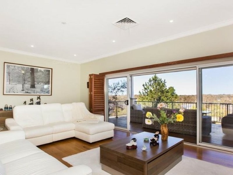 2 Pinehurst Way, Medowie NSW 2318