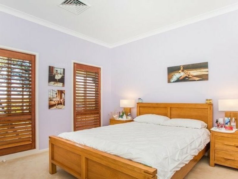 2 Pinehurst Way, Medowie NSW 2318