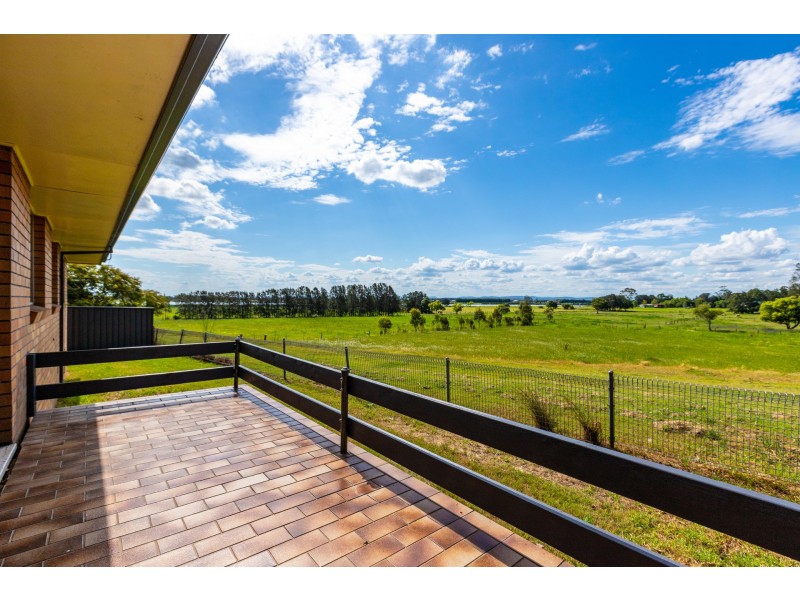 12 Parkway Avenue, Raymond Terrace NSW 2324