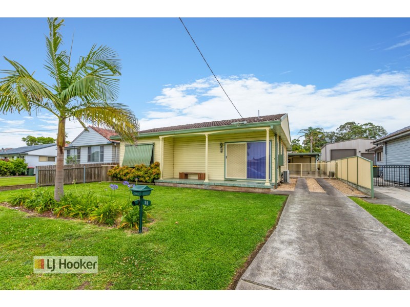 11 Gwen Parade, Raymond Terrace NSW 2324