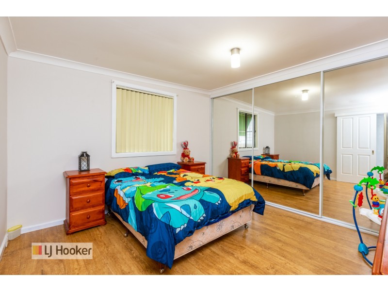 11 Gwen Parade, Raymond Terrace NSW 2324