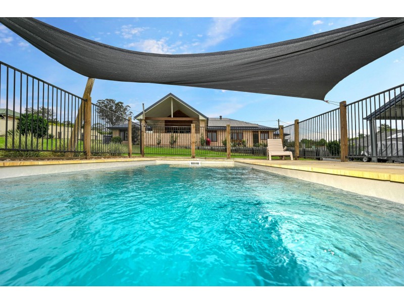 17 Nicholls Street, Stroud NSW 2425