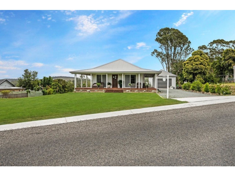 5 Bucketts Way, Stroud NSW 2425