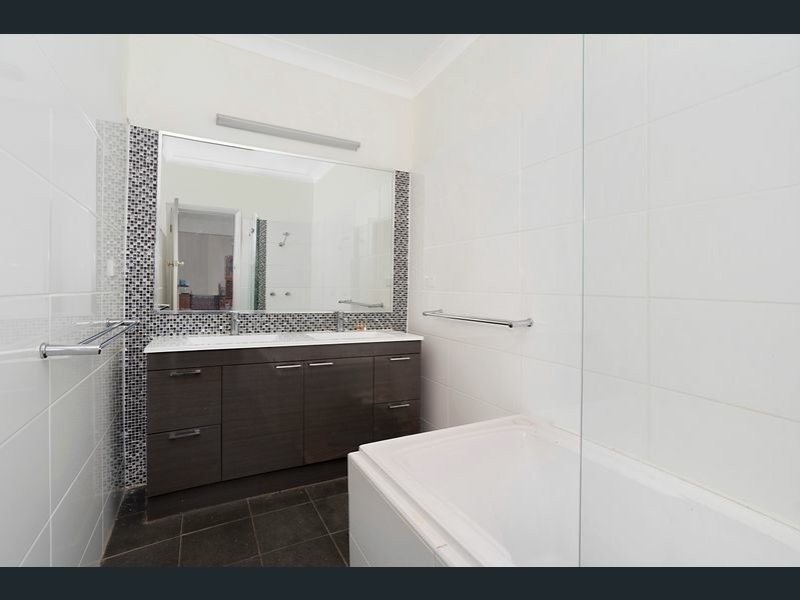 12 Crown Street, Stockton NSW 2295