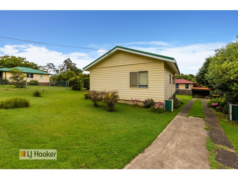 2 Edinburgh Street, Raymond Terrace NSW 2324