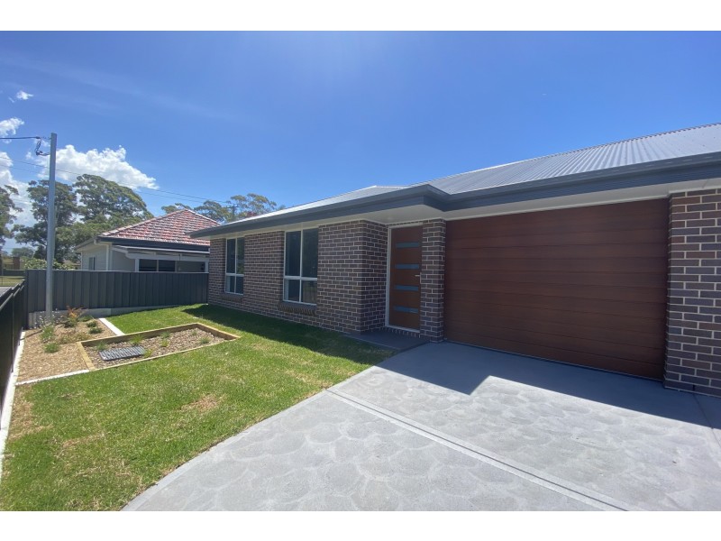 2/221 Adelaide Street, Raymond Terrace NSW 2324