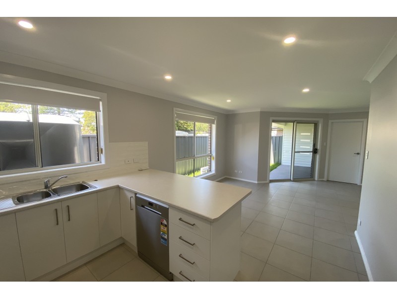 2/221 Adelaide Street, Raymond Terrace NSW 2324