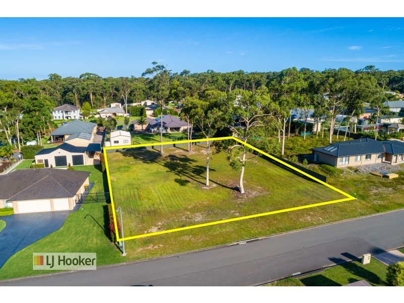 37 Federation Drive, Medowie NSW 2318