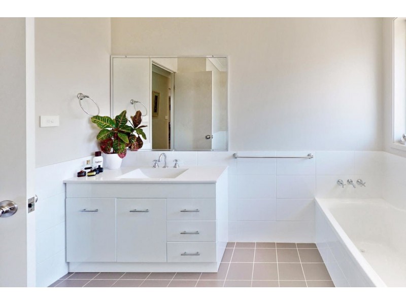 70 Joseph Sheen Drive, Raymond Terrace NSW 2324