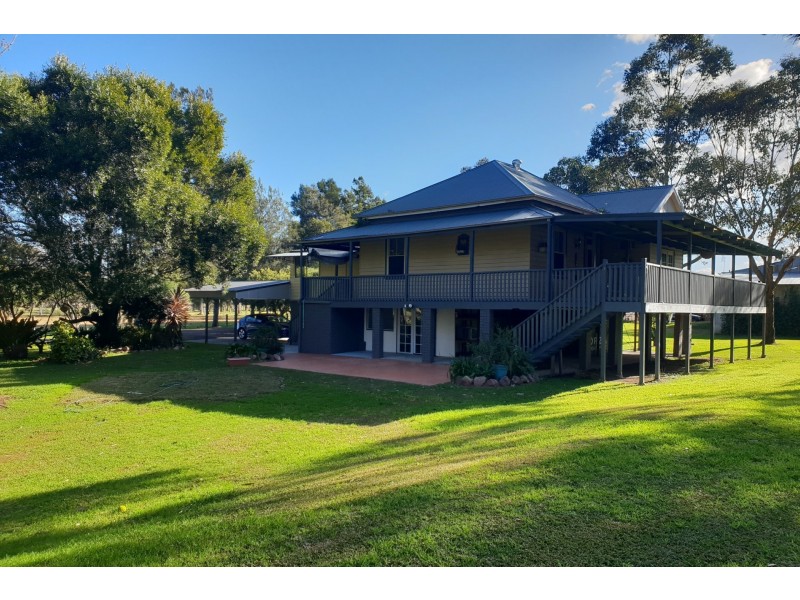 126 Dockyard Road, Millers Forest NSW 2324
