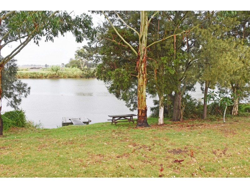 126 Dockyard Road, Millers Forest NSW 2324