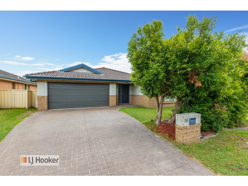 36 Manning Avenue, Raymond Terrace NSW 2324