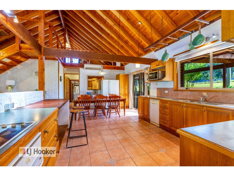 8 Rabar Close, Seaham NSW 2324