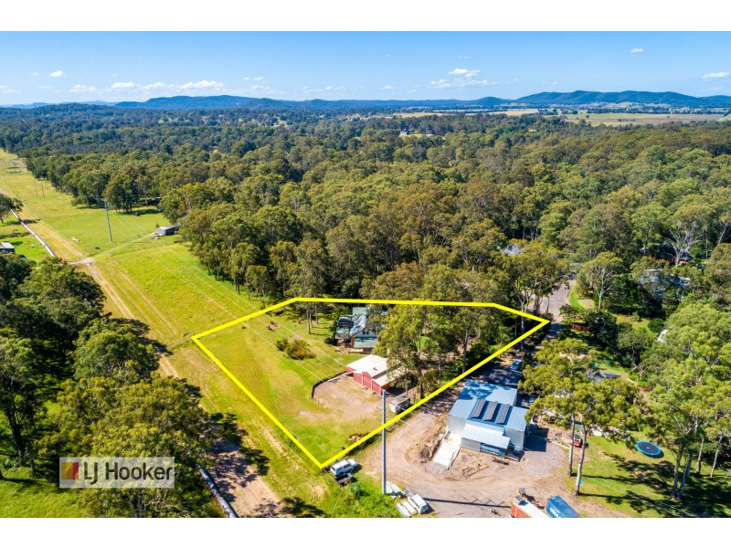 8 Rabar Close, Seaham NSW 2324