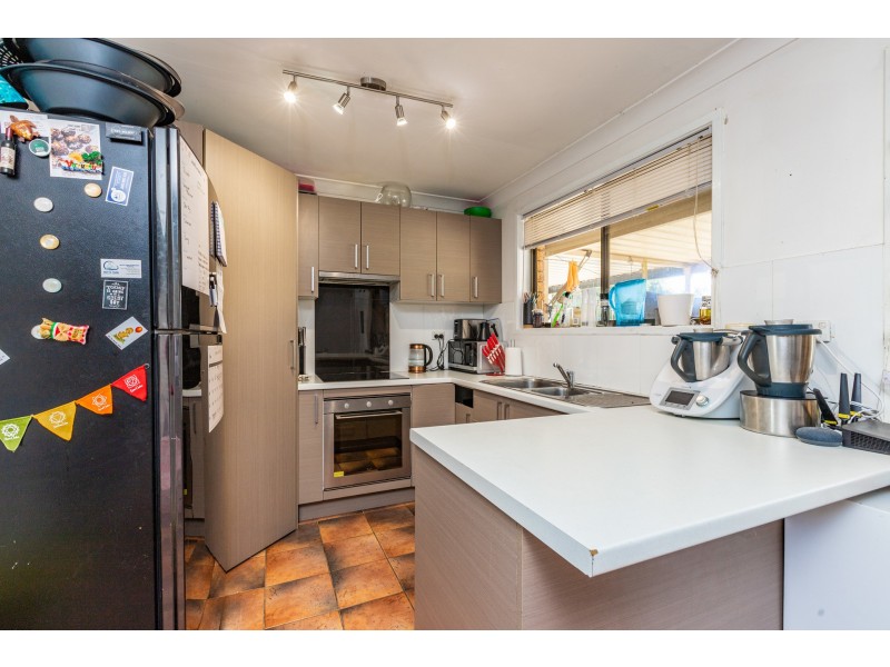 98 Benjamin Lee Drive, Raymond Terrace NSW 2324