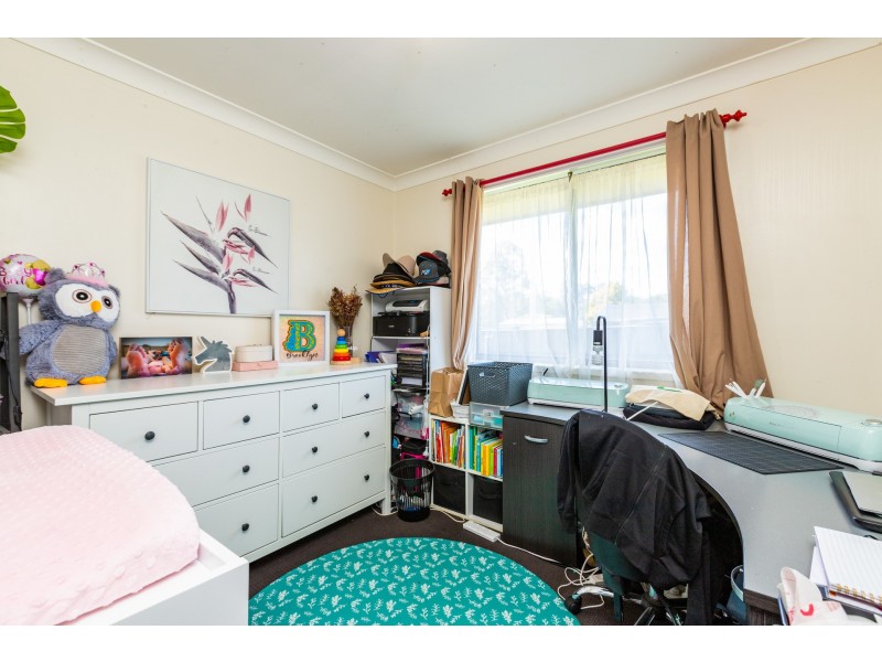 98 Benjamin Lee Drive, Raymond Terrace NSW 2324
