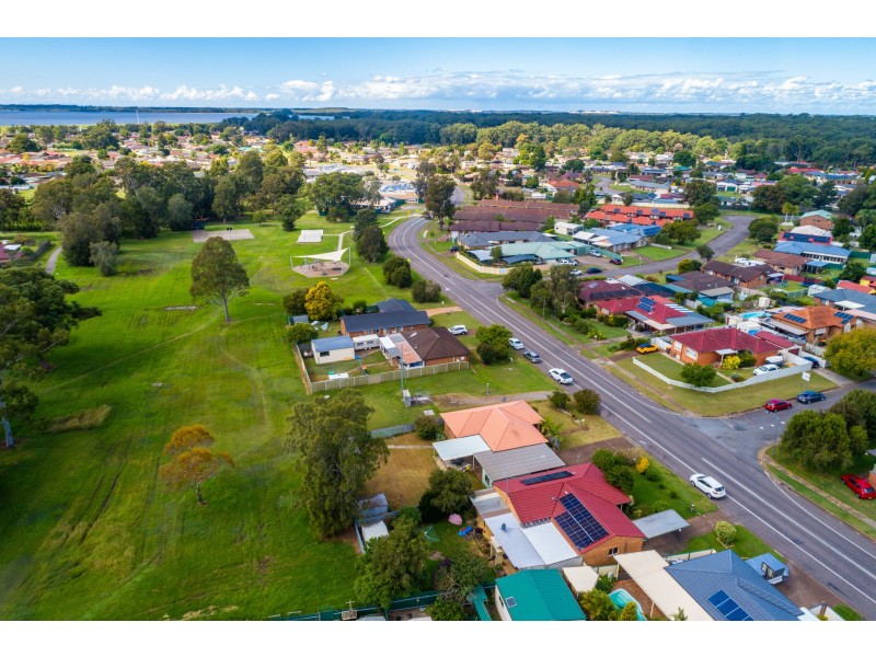 98 Benjamin Lee Drive, Raymond Terrace NSW 2324