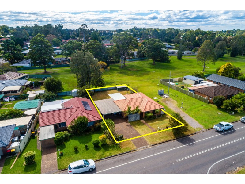 98 Benjamin Lee Drive, Raymond Terrace NSW 2324