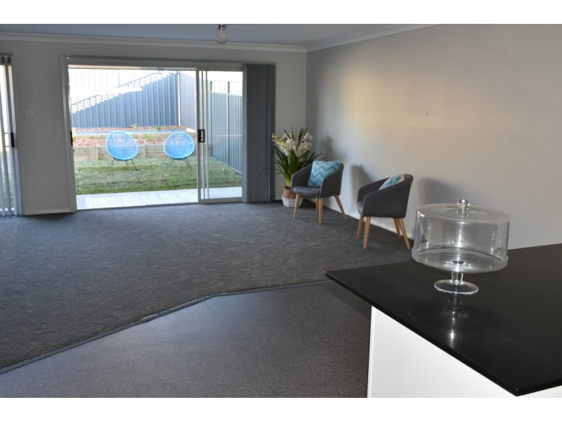 2/19 Mount Hall Road, Raymond Terrace NSW 2324