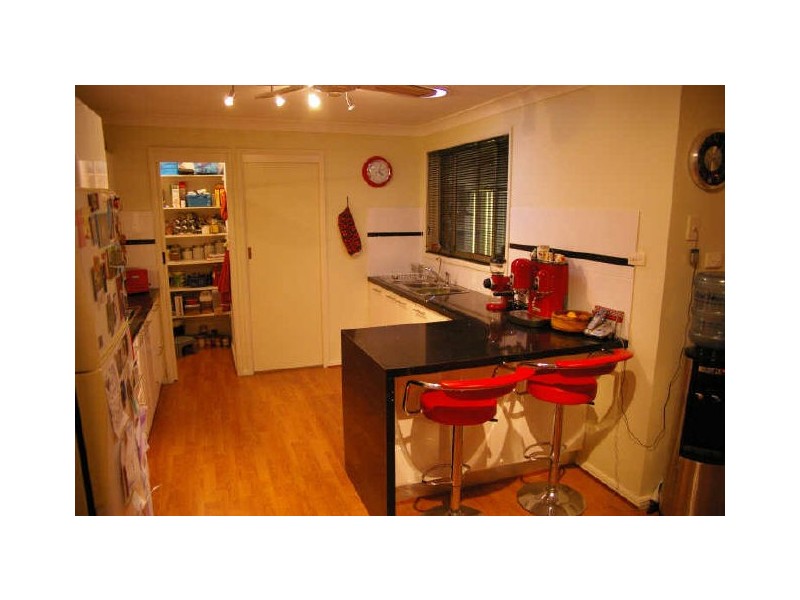 2 Myra Court, Raymond Terrace NSW 2324