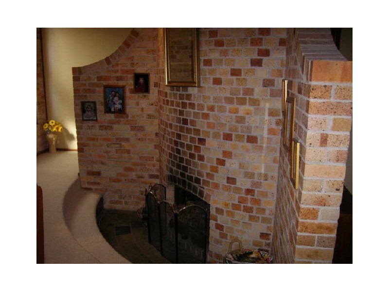 8 Barrellier Close, Raymond Terrace NSW 2324