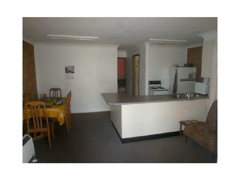 1,2,3/2 Johnson Close, Raymond Terrace NSW 2324